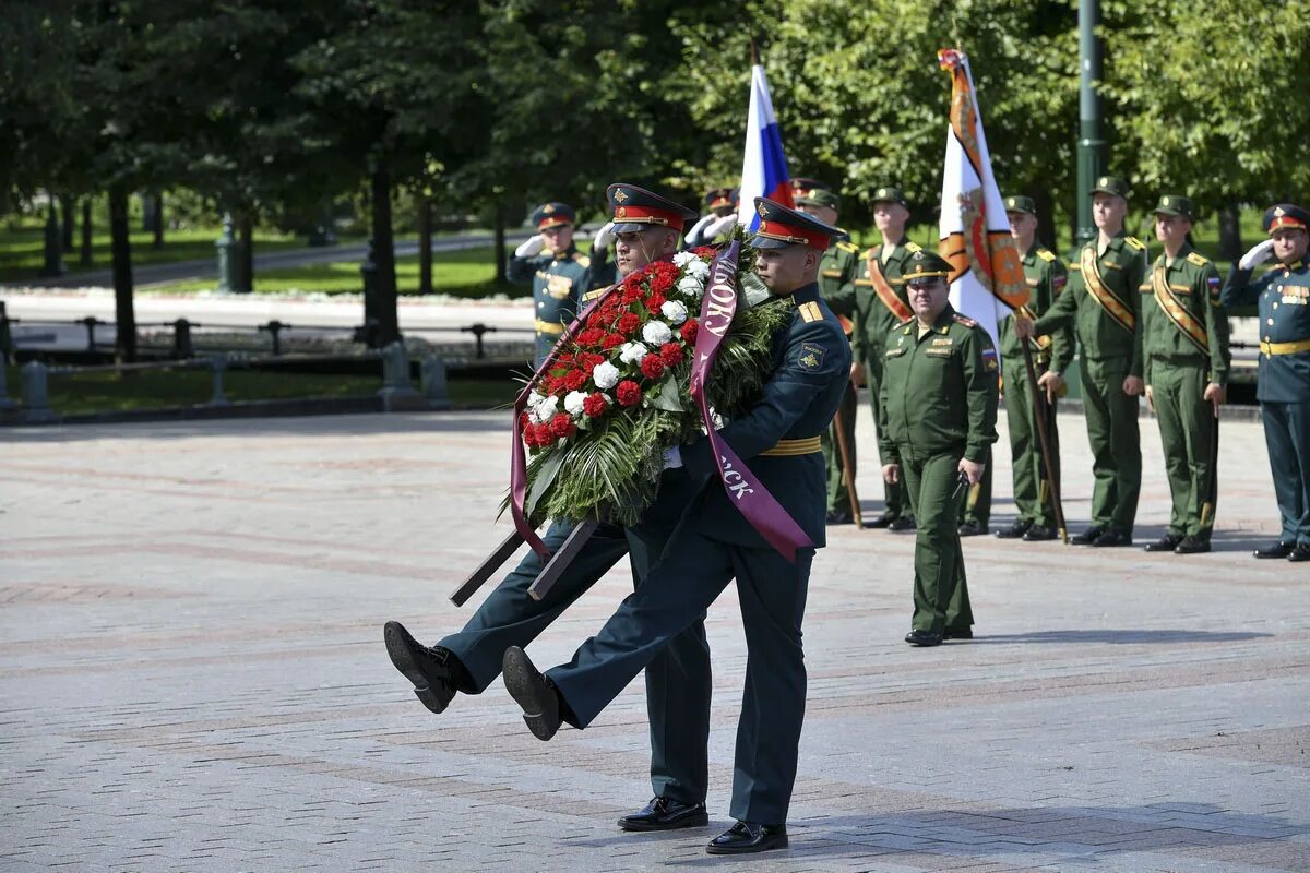 Московское командное военное училище. МВВКУ Московское высшее командное. Кремлевские курсанты МВОКУ. Высшее военное командное училище Москва.