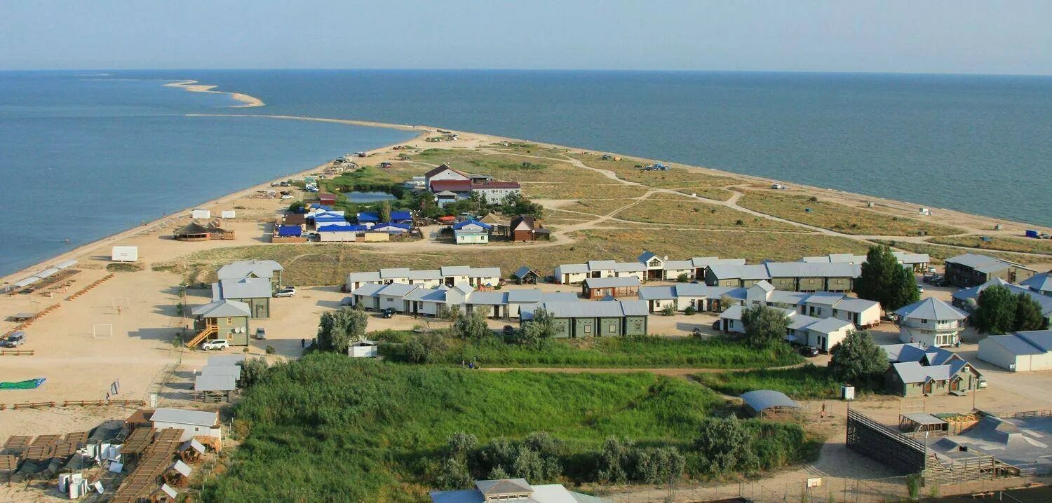 Курорты на берегу азовского. Мариуполь берег азовского моря. Азовское море ейск. Курорты на берегу азовского. Курорты на берегу азовского.