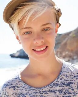 Julian mohn - magicpicture.co.uk.