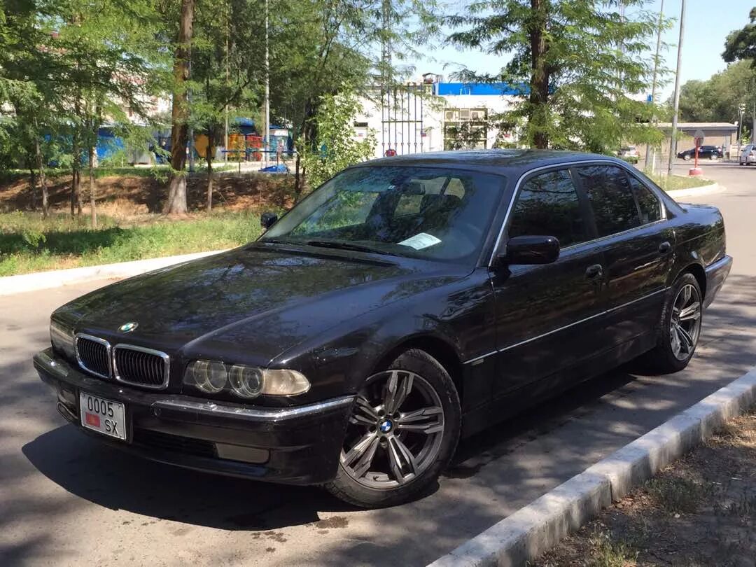 BMW 7 2001. БМВ 7 2001. БМВ 7 чёрный 2001. Купить бмв 2001