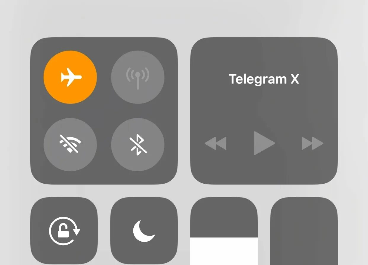 Центр управления айфон. Авиарежим телефона в самолете. Режим полета на аву от айфона. Режим полета на айфоне. Проекция на айфоне.
