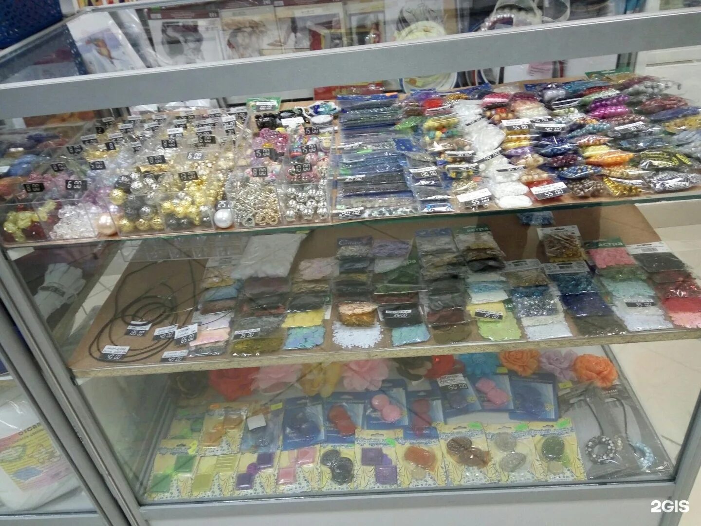 Ниточка иголочка магазин. Отдел рукоделия. Магазин золотая нить йошкар ола. Магазин рукоделия йошкар. Галерея рукоделия йошкар-ола первомайская.