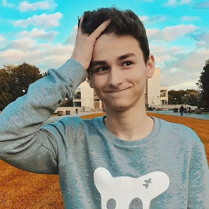 Сколько лет брайну мапсу. Сколько лет брайну мапсу