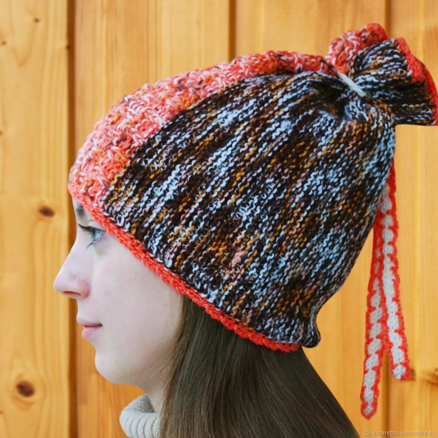 Шапка вязаная ручная работа. Вязаная шапка с завязками. Шапка вязаная ручная работа. Шапка с шишечками. Шапка коса.