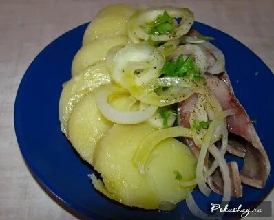 Жареная картошка с селедкой