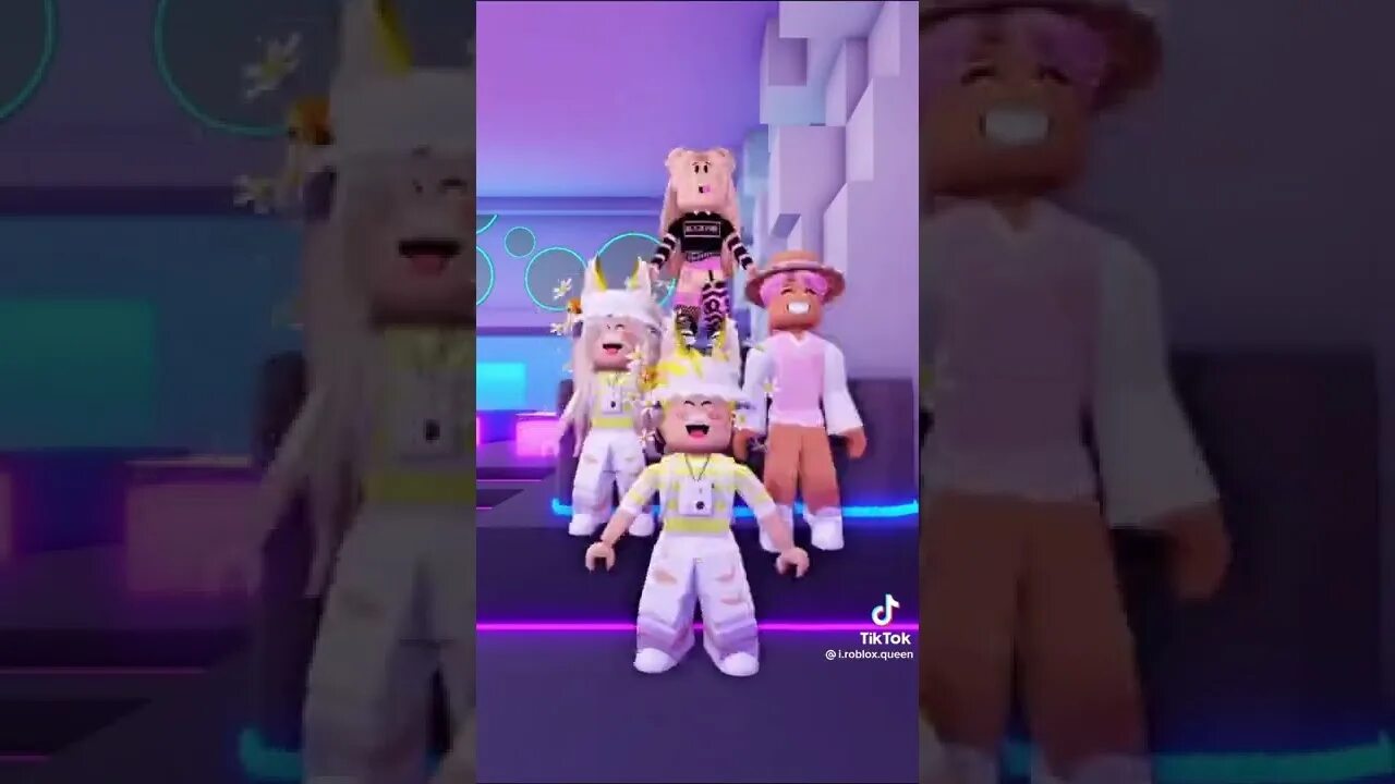 Что случилось с роблокс квин. Роблоксер квин. i_roblox_квин. квин в роблоксе. i_roblox_queen роблокс.