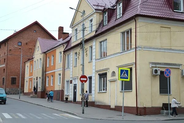 Вакансии гвардейск калининградская область. Гвардейск достопримечательности калининградская. Гвардейск калининградская область. Вакансии гвардейск калининградская область. Гвардейск площадь.