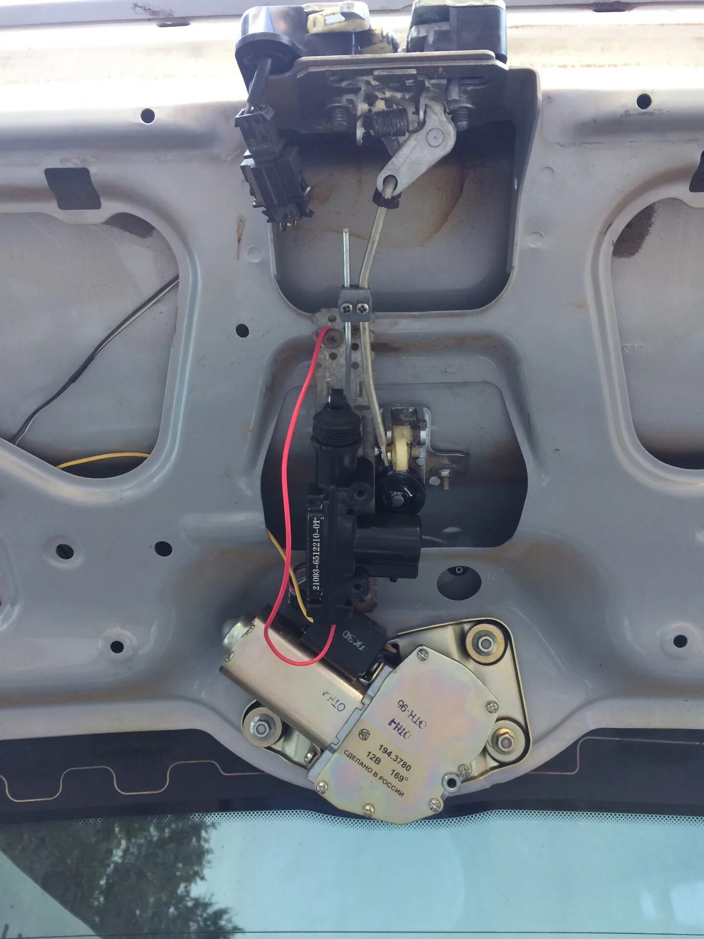 Открывания багажника калдина 215. Отключение автоматического запирания дверей. Не открывается двери с кнопки ключа. Блокировка задних дверей от открывания опель астра. Не открывается двери с кнопки ключа.