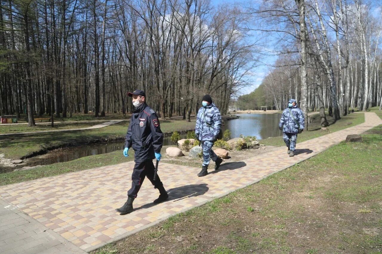 Охранники в новомосковске. Росгвардия новомосковск. Росгвардия в школе. Вневедомственная охрана тула. Скиф новомосковск охрана.
