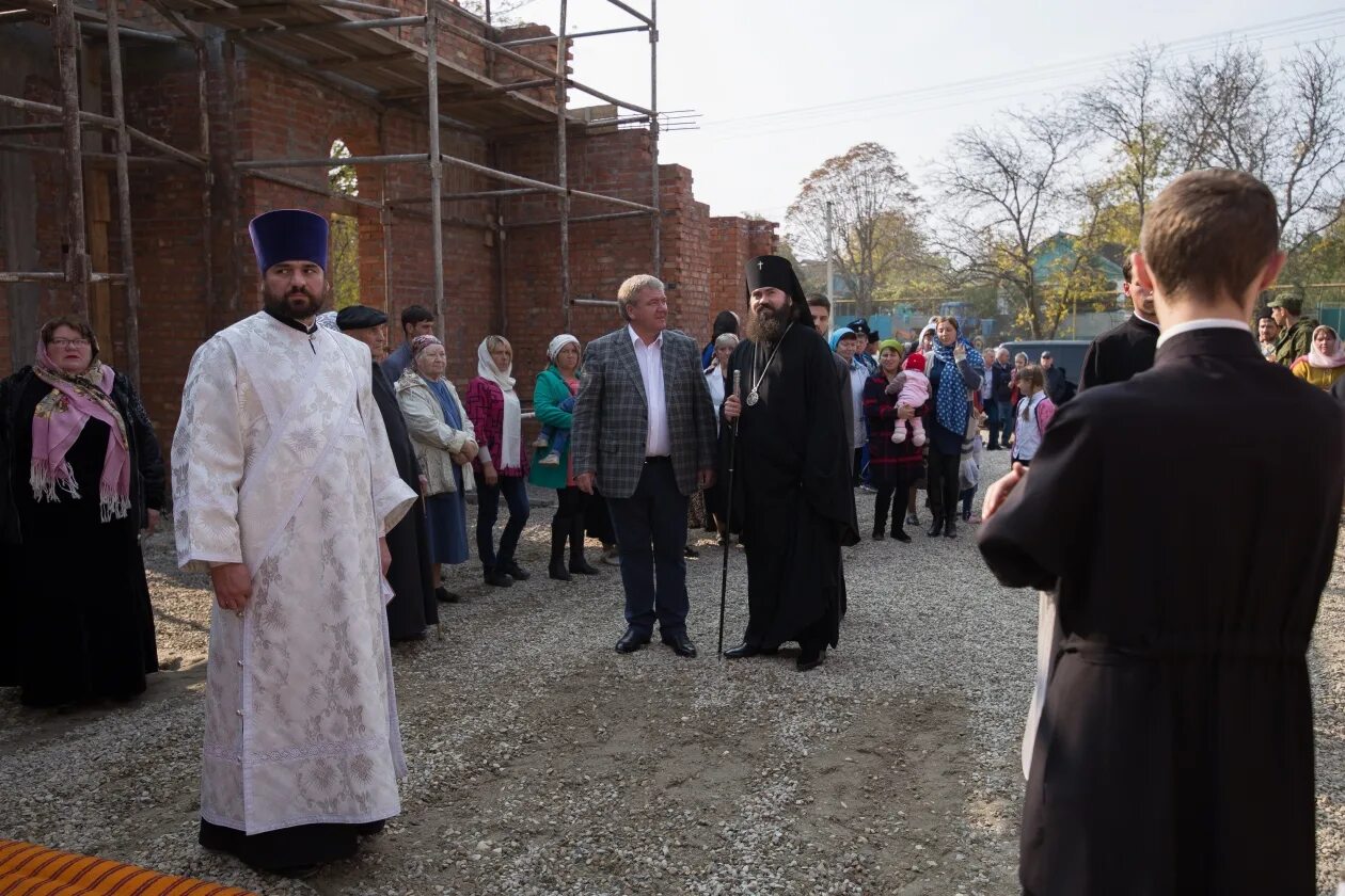 Новоблагодарное Ставропольский край. Новоблагодарное Церковь. Село Новоблагодарное. Новоблагодарное Предгорный район храм. Погода новоблагодарное ставропольский край предгорный