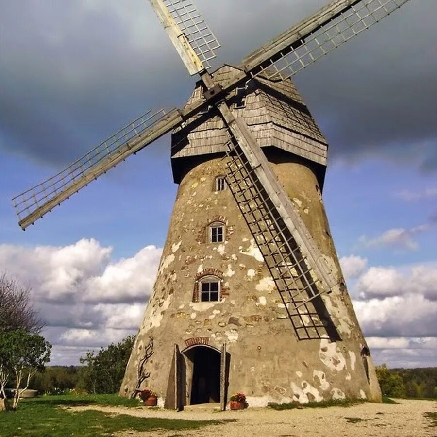 Высота мельницы. Мельница Риббес Бауска. "Ветряная мельница на речном берегу" 1905. Ветряная мельница 16 век.