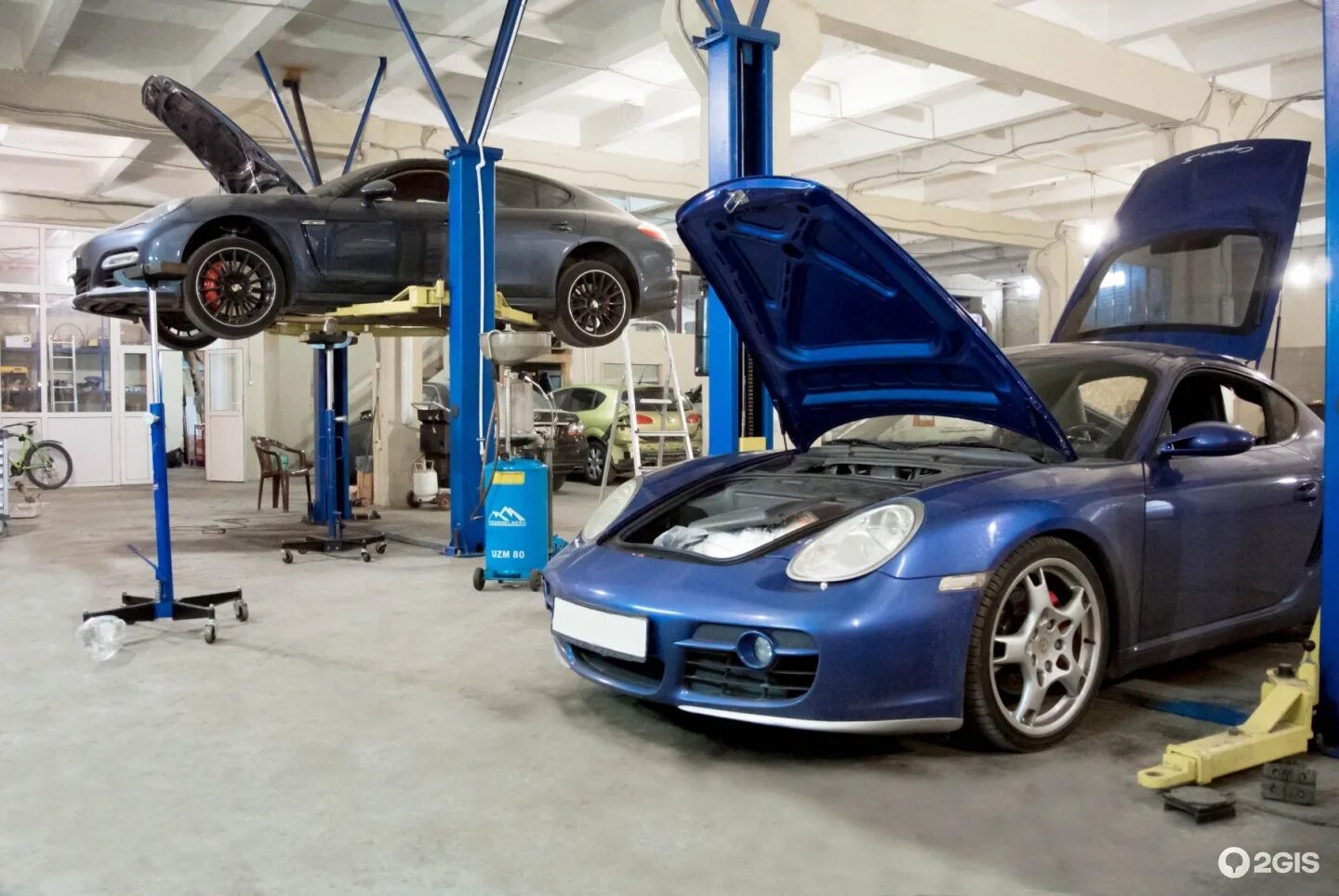 Автосервис. Автосервис работает сейчас. Современный автосервис. Автосервис. Автосервис работает сейчас.