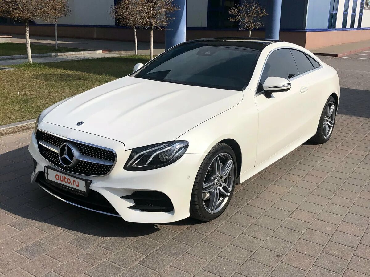 Mercedes Benz e Coupe 2019. W213 купе белый. Mercedes-Benz e200 (Coupe) 2019. E class Coupe 2019 White.