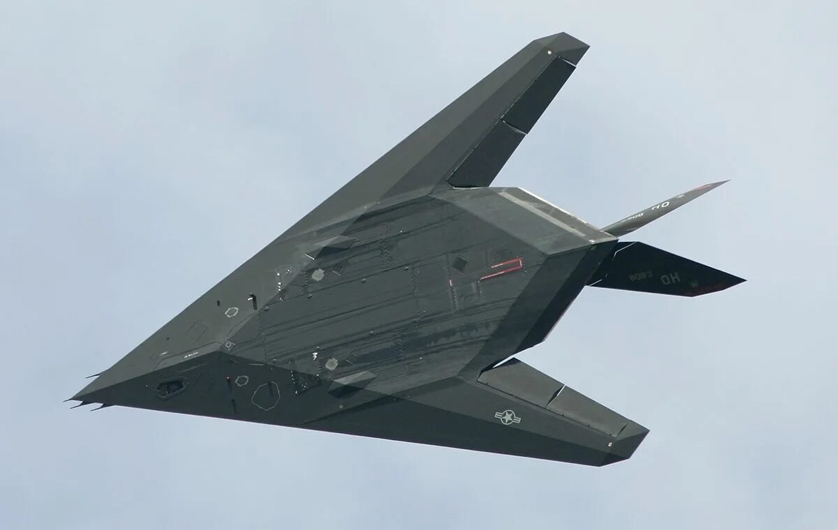 Истребитель стелс. F 117 стелс. Истребитель стелс f-117. F-117 Nighthawk.