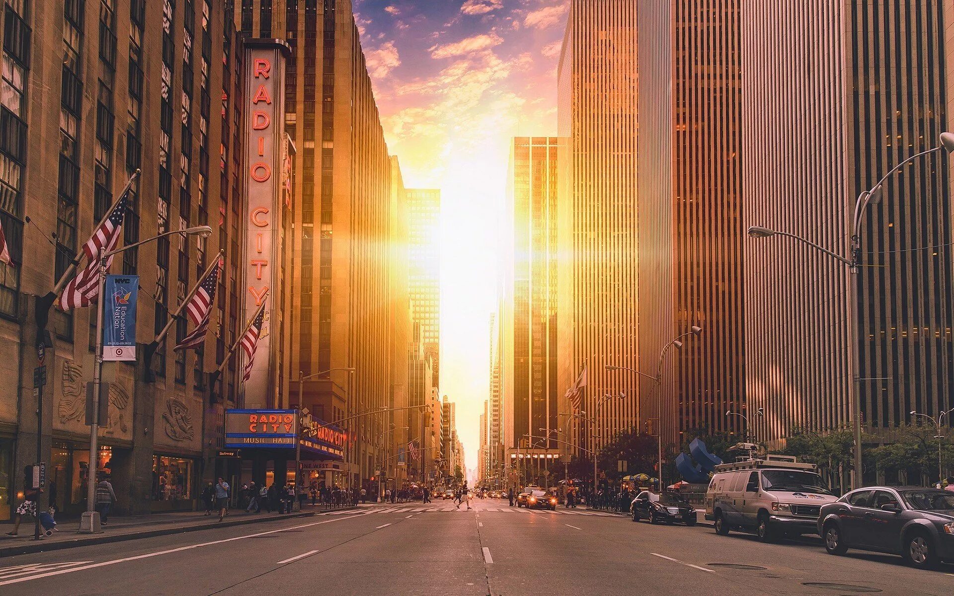 Всегда закат на третьей авеню. Закат на фоне города. Архитектура нью-йорка манхеттен. Нью йорк 2022 город. Cities skylines лос анджелес.