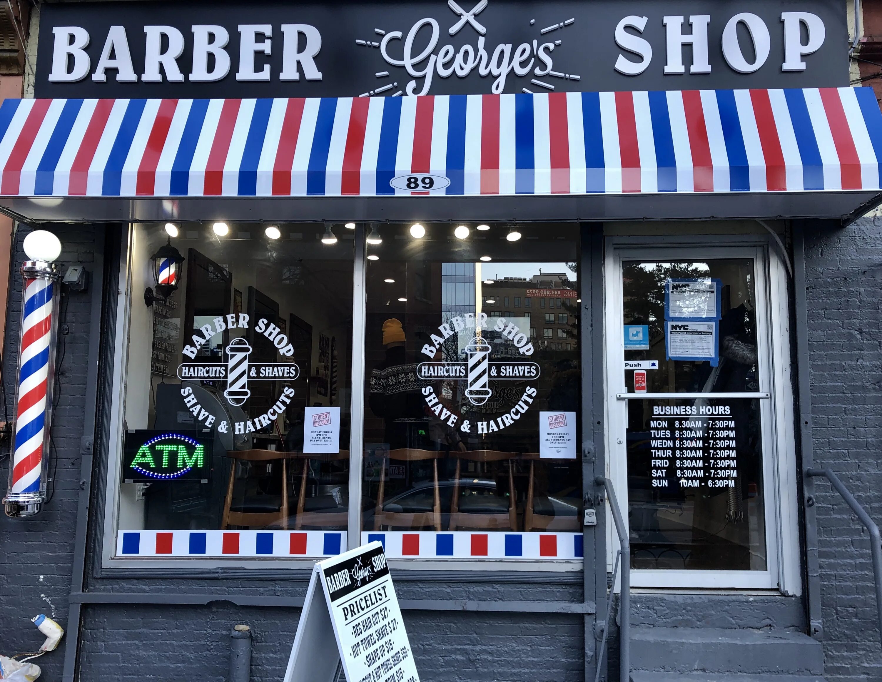 Barber am. Барбершоп. Barbershop снаружи. Барбер. Барбершопы в Америке.