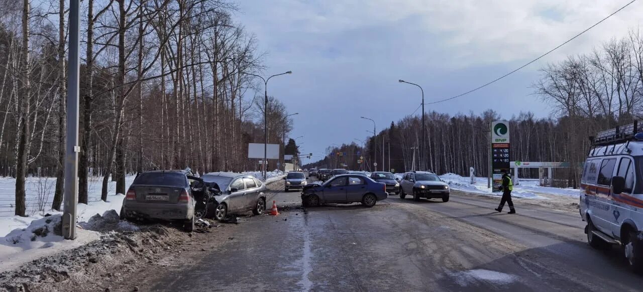 Прогноз на сегодня нижнем тагиле. Старатель Нижний Тагил. Нижний Тагил микрорайон Старатель. Южный подъезд г Нижний Тагил. День поселка Старатель Нижний Тагил.