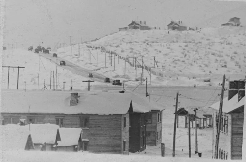 Е поселок. Мурманск посёлок Строитель. Закрытый поселок Мурманск 198. Мурманск поселок Бухара.