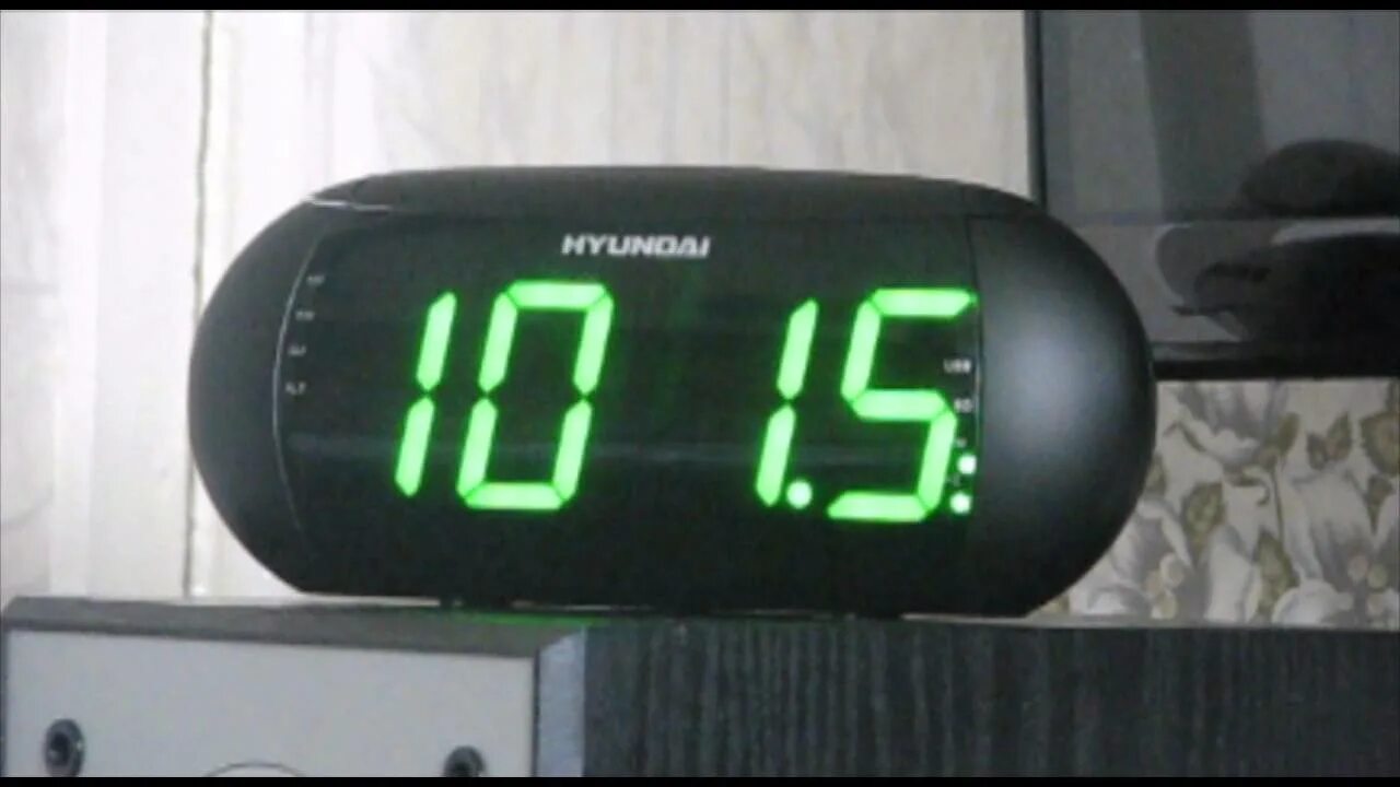 Как настроить часы hyundai. Часы Hyundai h-rcl160. Hyundai- h 1550 будильник. Радиобудильник Rolsen CR-160. Радиобудильник Telefunken TF-1550u.