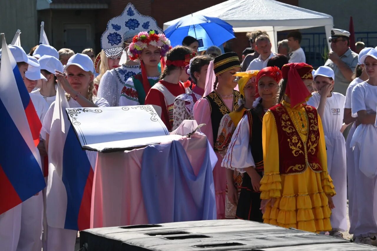 Участие в межрегиональном. Благодарность за участие в пасхальной радости. Межрегиональные проекты. Соревнования мчс сфо торжественная. Соревнования мчс сфо торжественная.