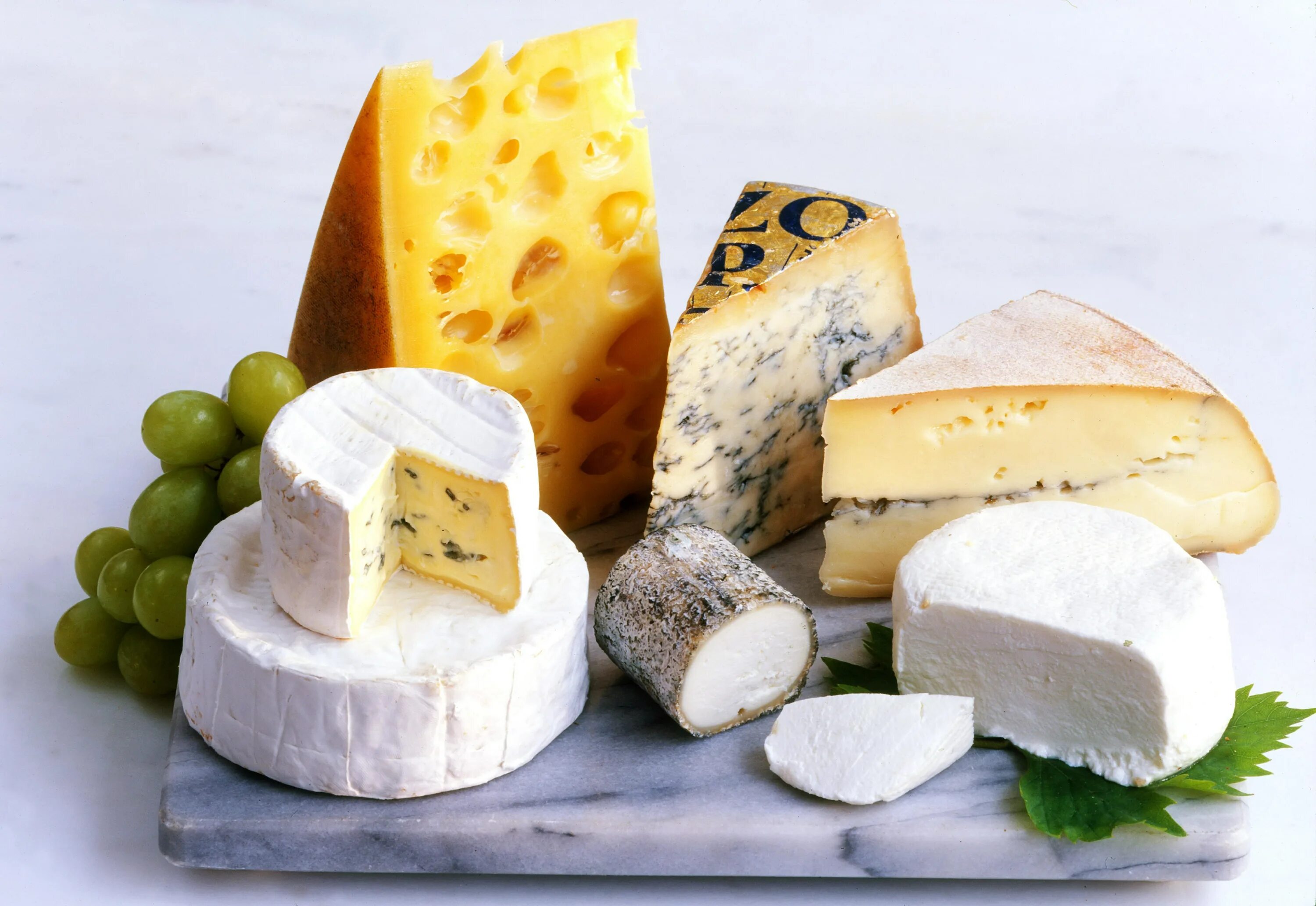 Сыр в масле. Элитные сыры. Французские сыры. Ассортимент сыров. Производители хорошего сыра