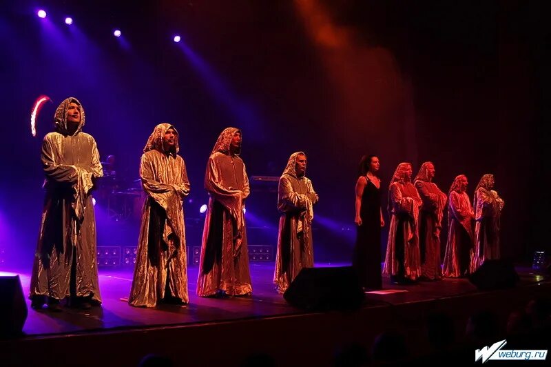 Gregorian 1999 masters of chant. Gregorian постер. Gregorian 20/2020. Greg & gregory. Gregorian 2002.