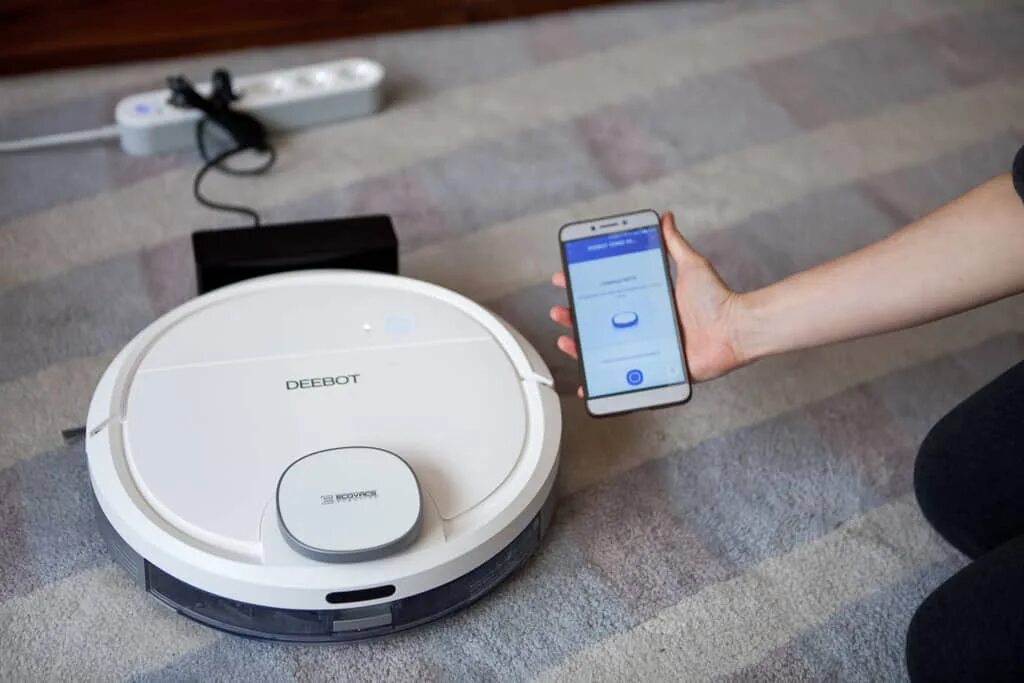 Ecovacs Deebot Ozmo 900. Deebot Osmo 900. Робот-пылесос Ecovacs Deebot Ozmo 900 White белый. Пылесос Deebot 900 Ozmo. Включи зарядку роботов