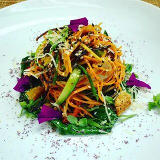 Салат с кунжутом