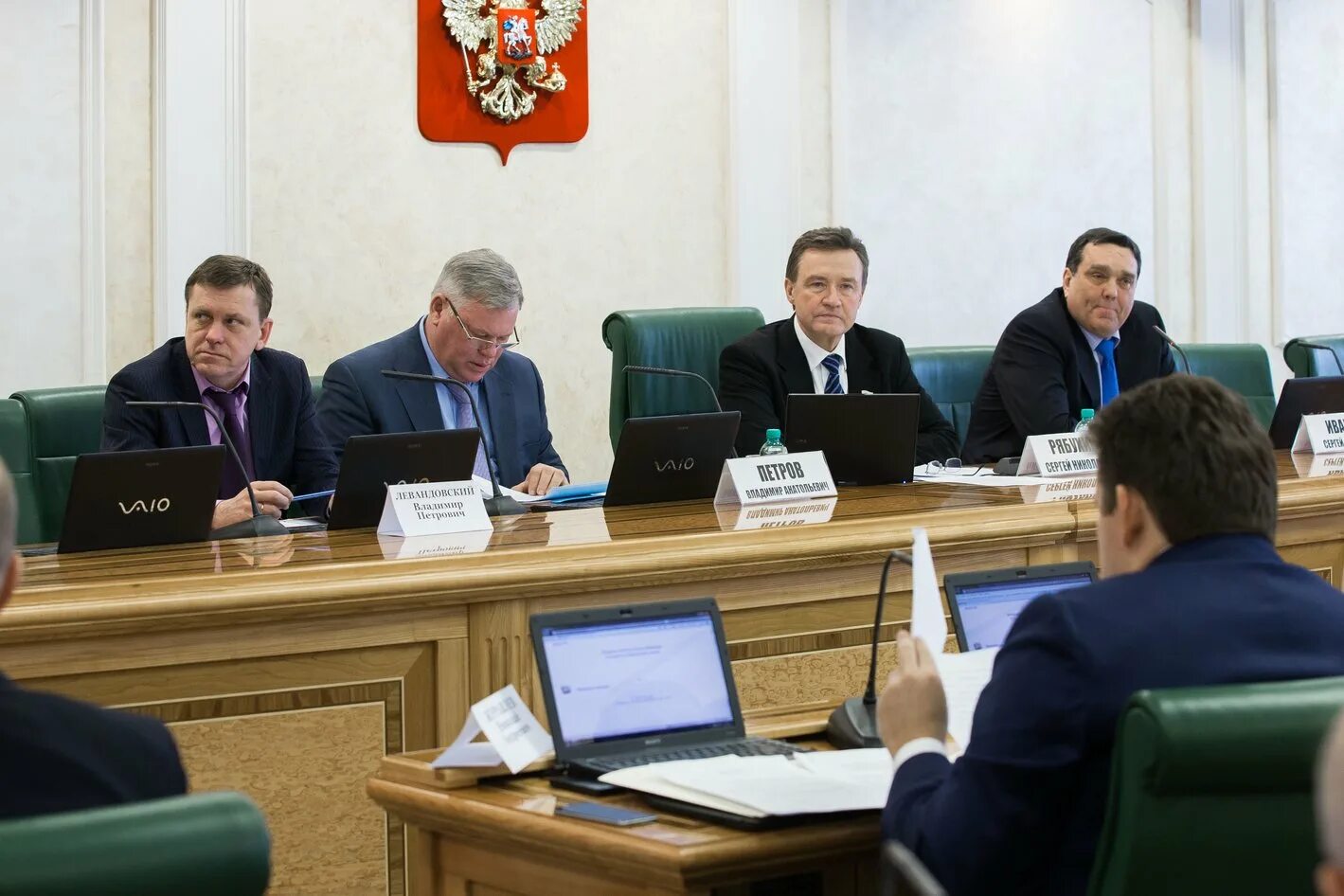 реклама банков по вкладам. вклады физических лиц это. депозит в крыму сегодня. реклама вклад банк. украинский банк в крыму.