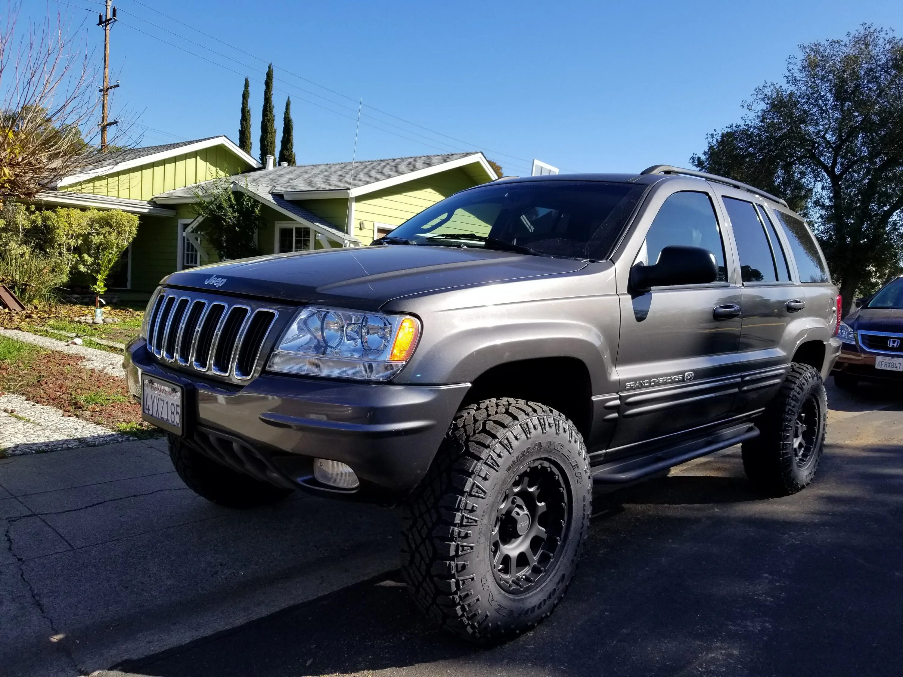 Grand cherokee 2003. Гранд чероки 2003 года. Jeep grand cherokee overland. Jeep grand cherokee 2. Гранд чероки 2003.