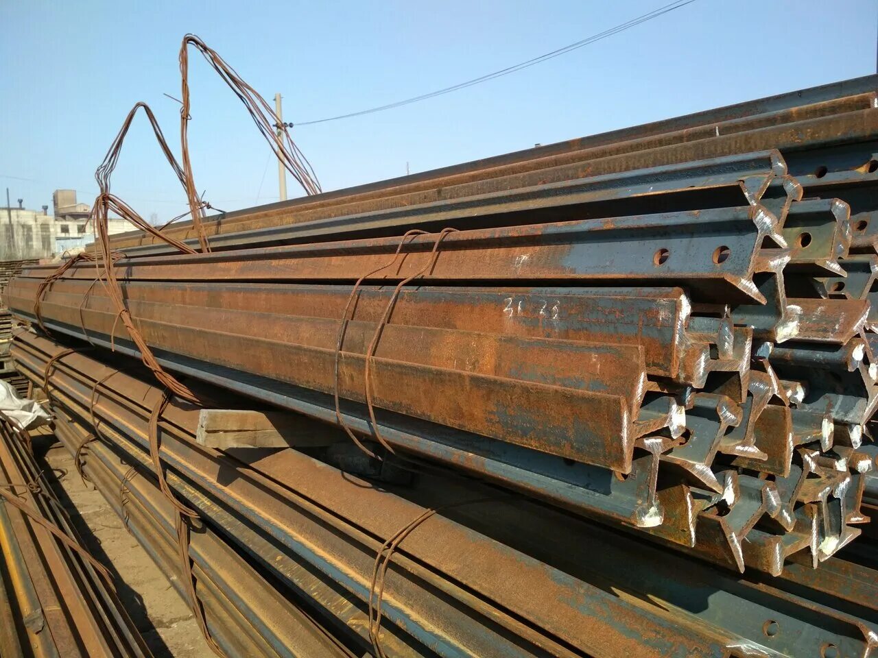 балка брп-62. балком рельсы. рельсы р43. ржавые рельсы. ксбр колесосбрасывающий башмак.