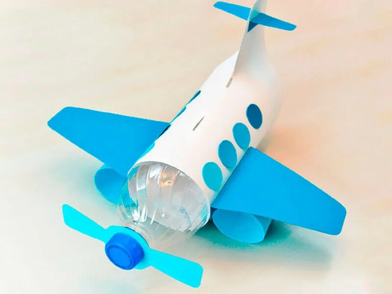 Ракета своими руками из подручных материалов. Поделка самолет. Самолёт из пластиковой бутылки. Поделка самолет из бумаги. Самолет поделка для детей.