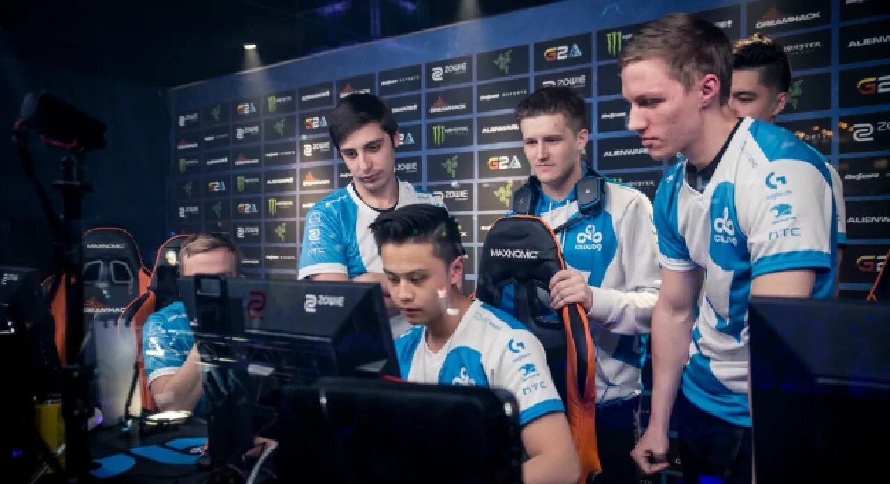 Nafany cs go cloud9. Fnatic hltv. Скадудл клауд 9. Fnatic cs go. Skadoodle cs go.