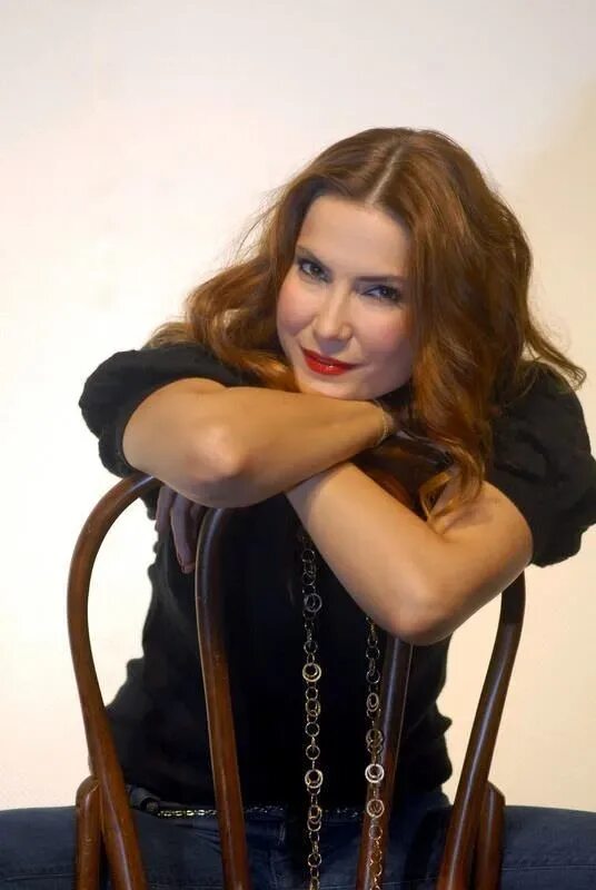 Шебнем донмез. Шебнем дёнмез. sebnem ozinal.