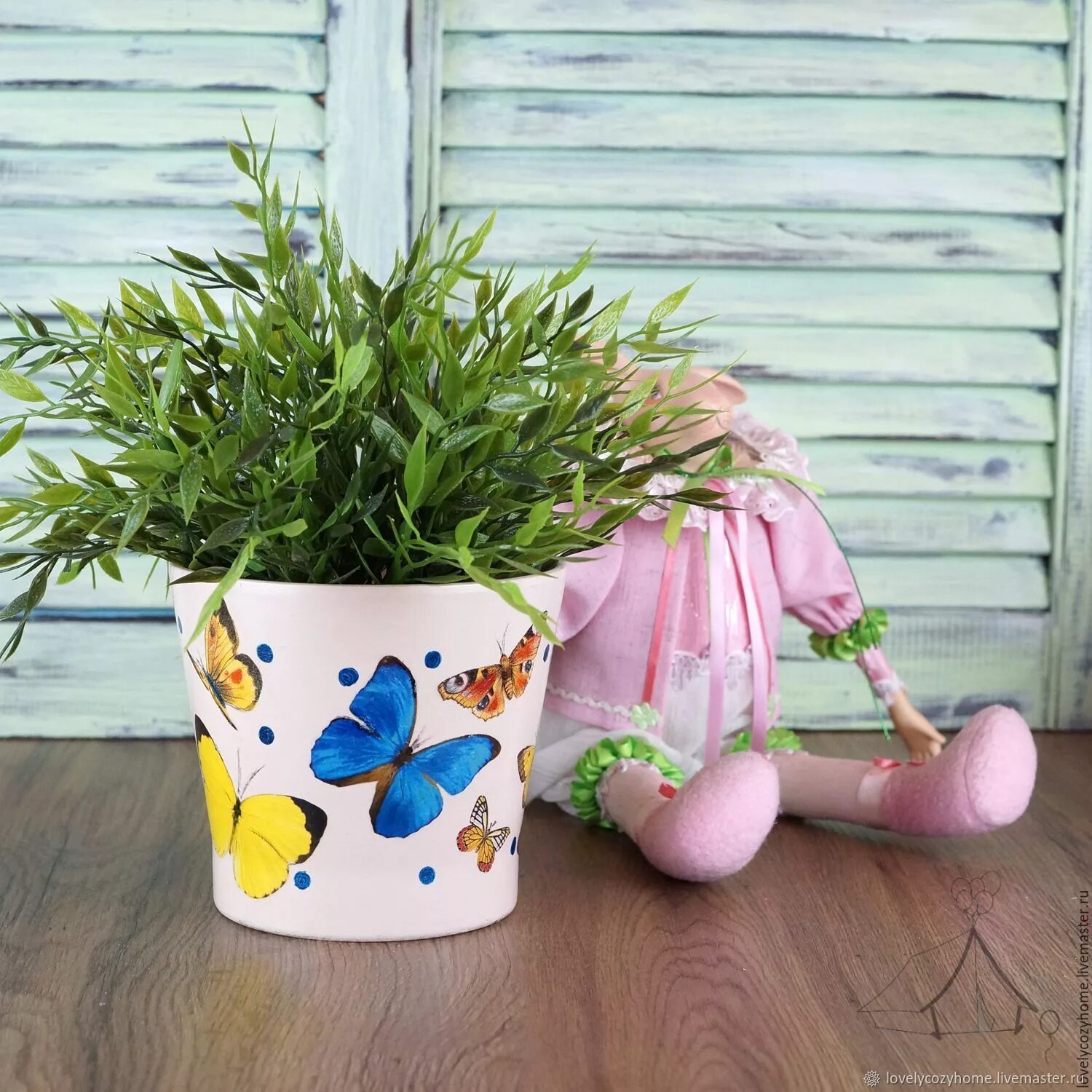 горшок горошек 2лит с под бело-красн м-2681/ баш. кашпо в горох альтернатива. горшочек горошка. для мусора (бел. хайдинштак росток роза.