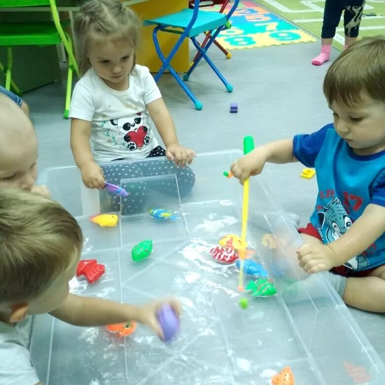 Чудо малыш логотип. Реклама чудо детки. Чудо детки школе. Чудо детки герои. Академический детки магазин.