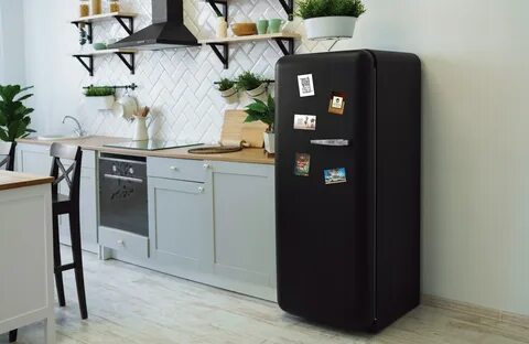 Красивый холодильник в интерьере 96 фото