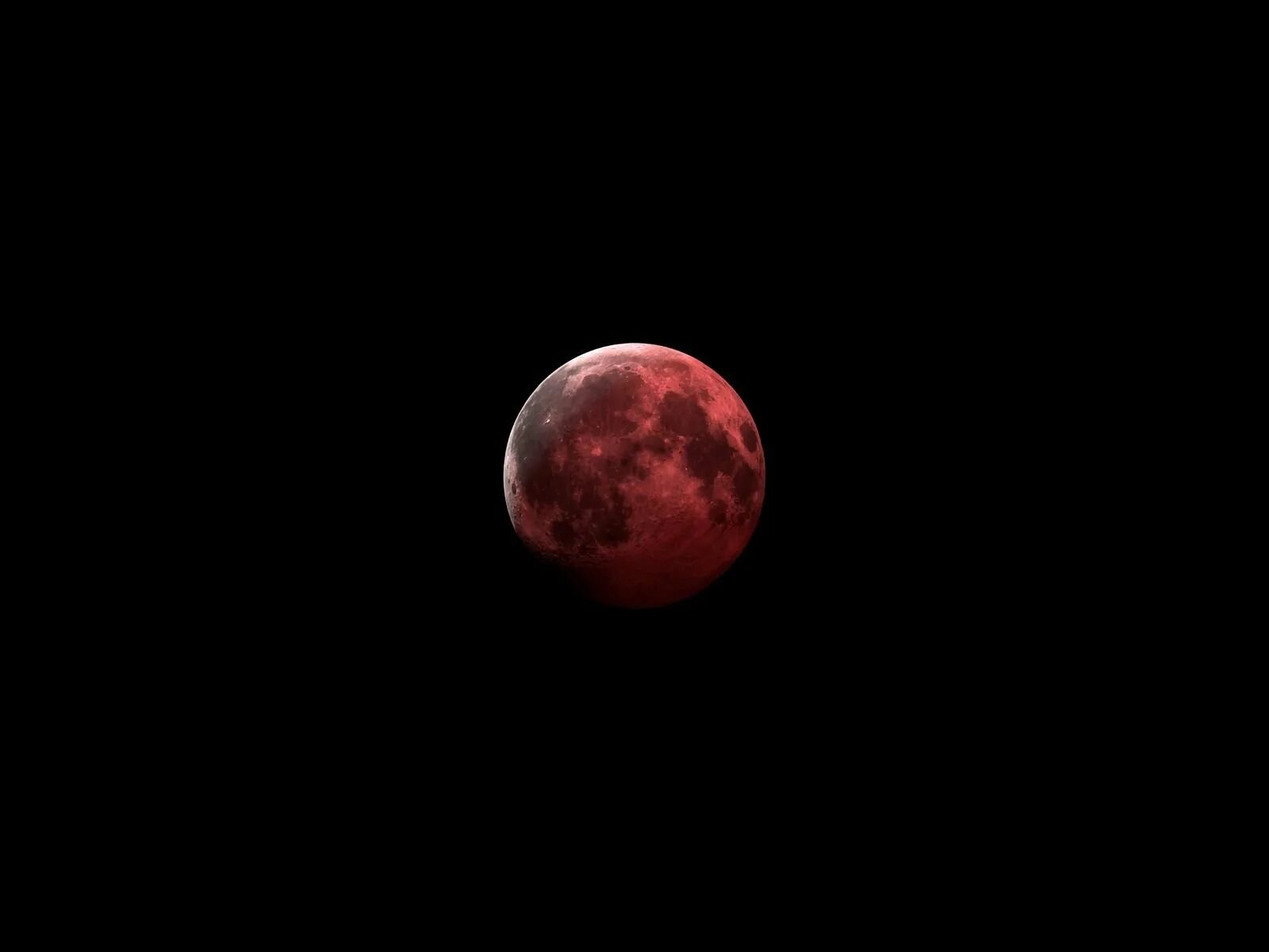 4 красные луны. Красная Луна. Кровавая Луна. Планета на черном фоне. Красная Луна на черном фоне.