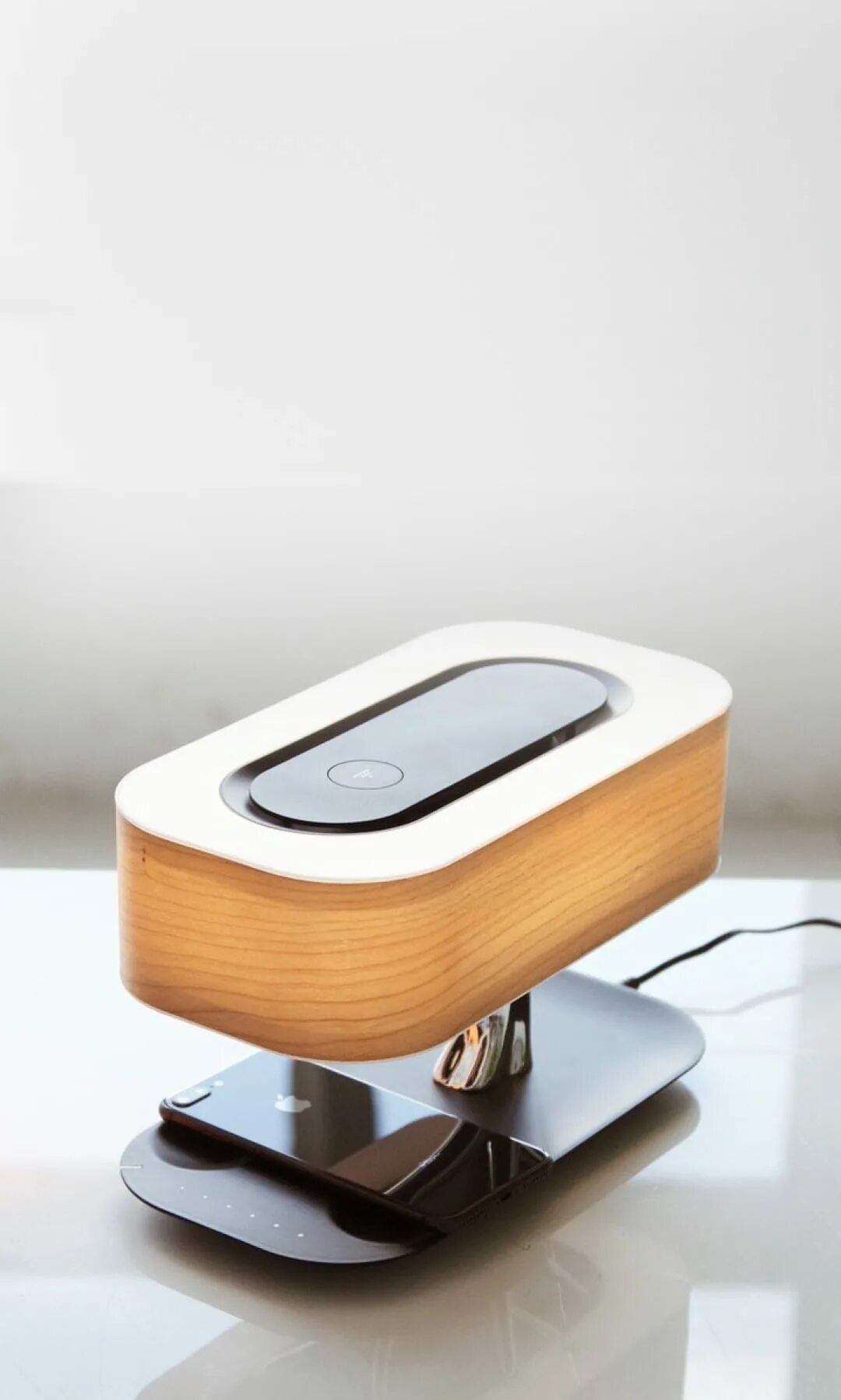 Hometree light of the tree. Умный светильник hometree light. умный светильник hometree dawn. светильник hometree с акустикой + бзу, темное дерево. умный светильник с беспроводной зарядкой и колонкой hometree dawn.