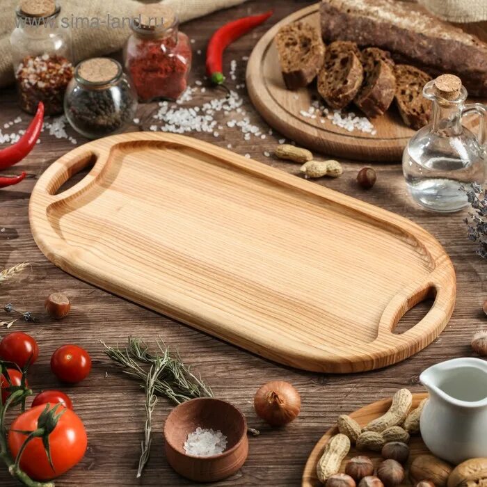 Сервировочное блюдо. Деревянная посуда. Деревянные тарелки для подачи. Деревянная посуда для сервировки. Сервировка стола деревянной посудой.