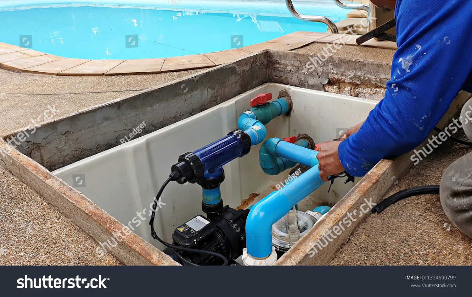 Fixed pool