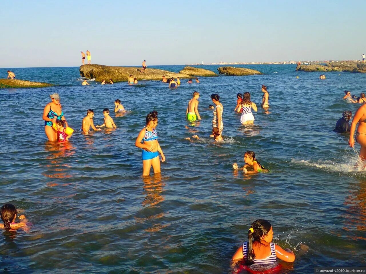Пляж мардакян баку. Пляж мардакян баку. Каспийское море баку пляж. Купаться в море. В баку можно купаться в море.