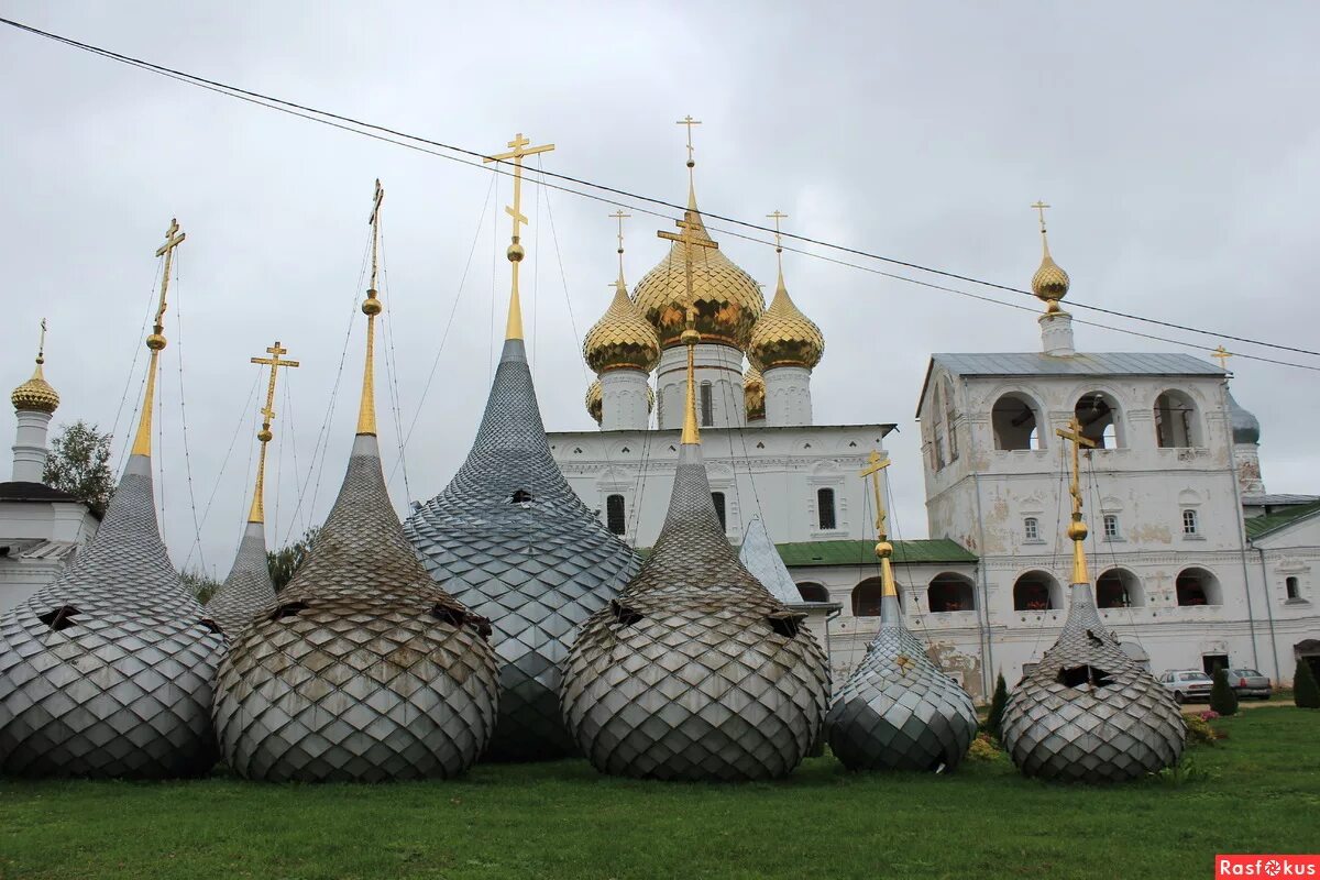 переяславль залесский куполла. воскресенский новодевичий смольный монастырь. воскресенский новодевичий монастырь истра. купол монастыря. новодевичий монастырь купола.