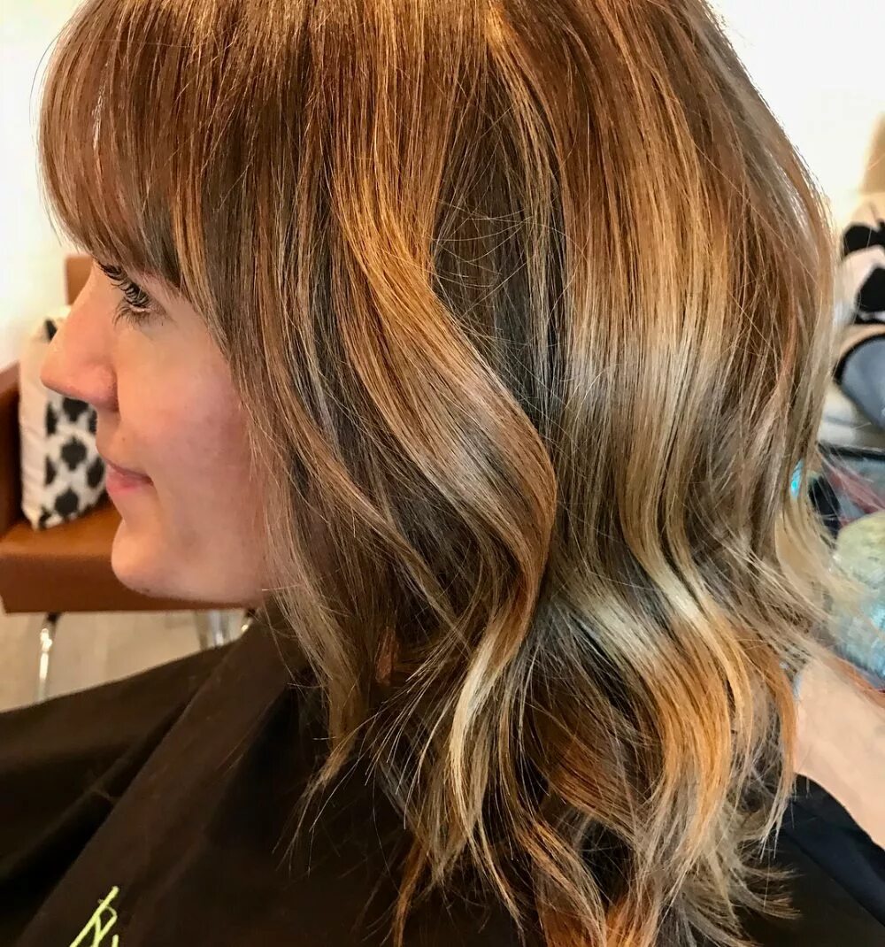 Карамельное брондирование. Мелирование карамельным цветом. Медовое брондирование. Колорирование волос карамельным цветом. Майли сайрус 2010 волосы.