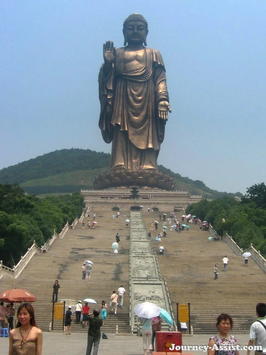 Самый большой памятник. Статуя Будды Вайрочана. Статуя Будды Вайрочана в Китае. Весенний храм Будды, Китай, 153 метра. Будда весеннего храма Китай.