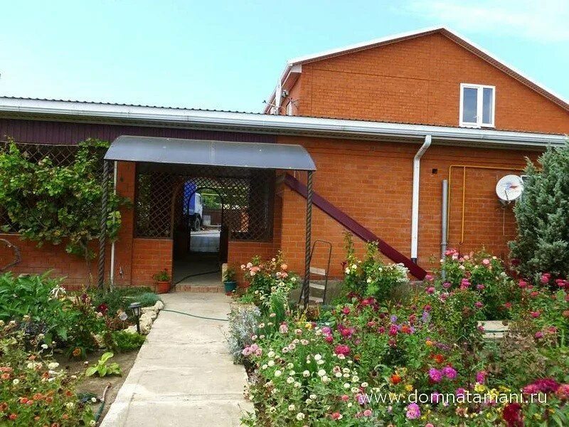 Музей лермонтова, станица тамань. Дом в тамани. Частные дома в тамани. Одноэтажный дом тамань. Дома темрюкский район краснодарский край.