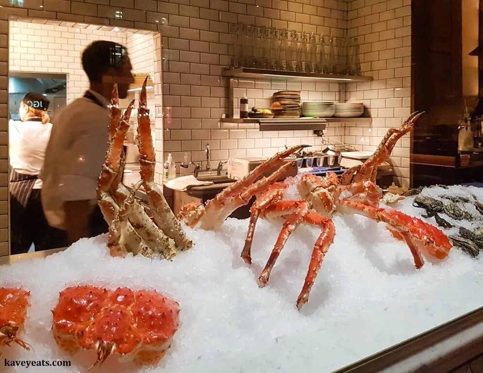 Как проходят краба. Владивосток ресторан краб. Камчатский краб Владивосток. Red King Crab Владивосток. Фестиваль держи краба.