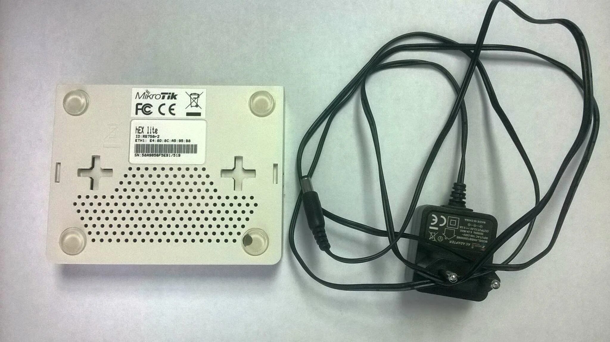 Mikrotik hex lite rb750r2. Mikrotik rb750r2. маршрутизатор rb 750. маршрутизатор mikrotik hex lite. mikrotik hex poe lite rb750upr2.