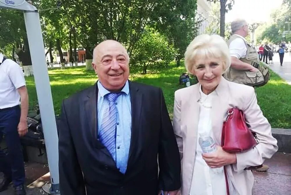 Владимир Зеленский: биография, личная жизнь, семья, жена, дети - фото