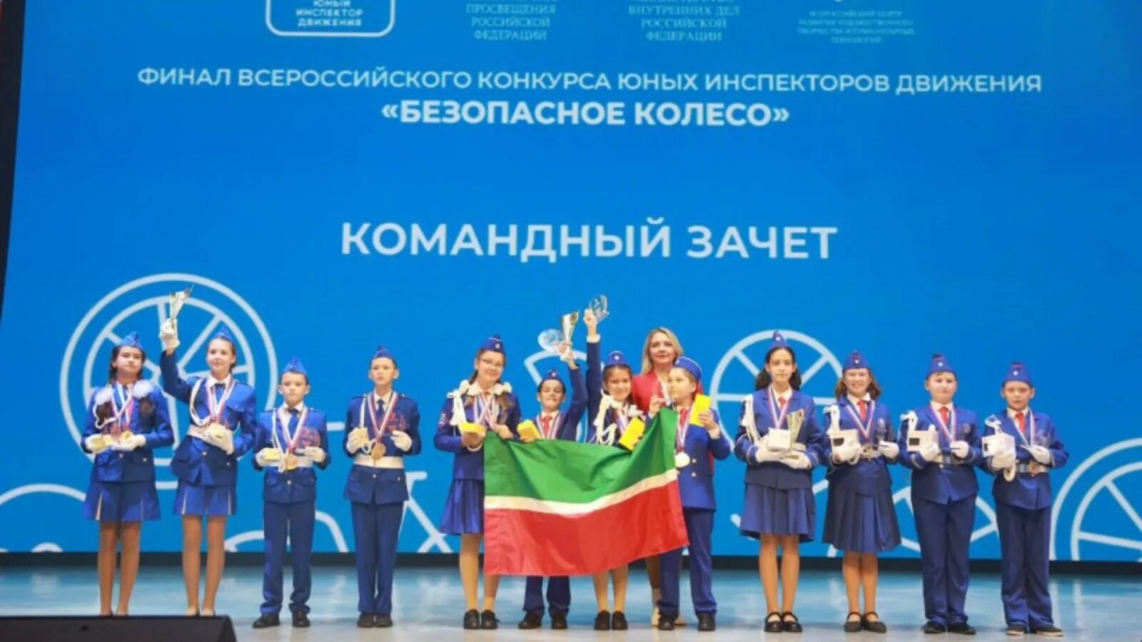 Движение рт. Летний слет. Юный натуралист рисунок. Движение рт. Юннаты эмблема.